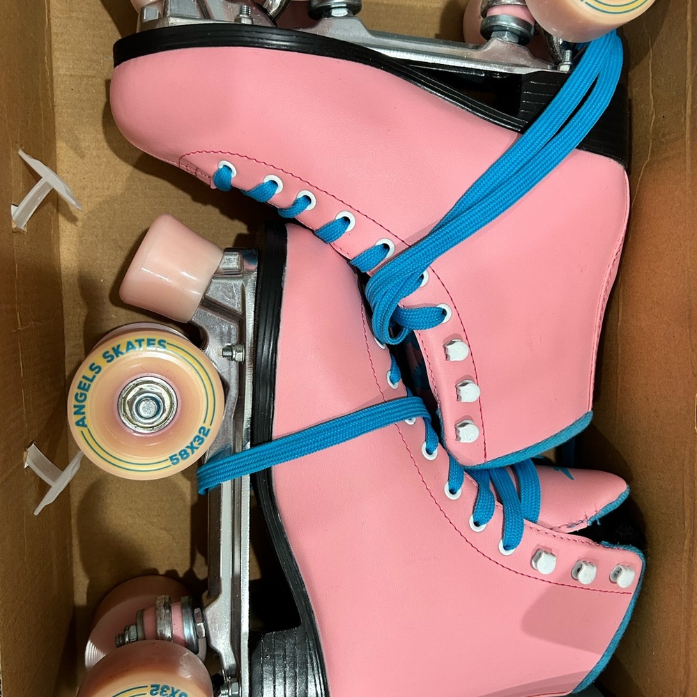 Angle Skates Pink Roller Skates with Blue Laces - Picture 2 of 5